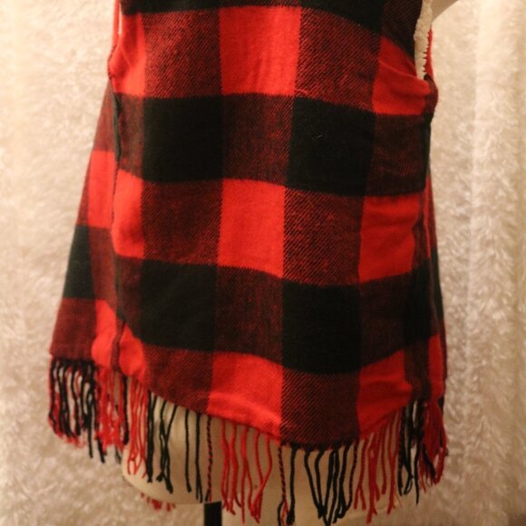 The Royal Standard shawl/wrap size S/M - Picture 8 of 8